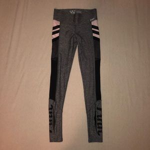 VS Pink Ultimate Leggings